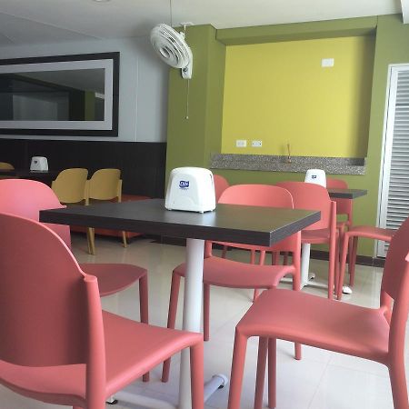 Hotel 56 Avenue Plaza Barranquilla  Bagian luar foto