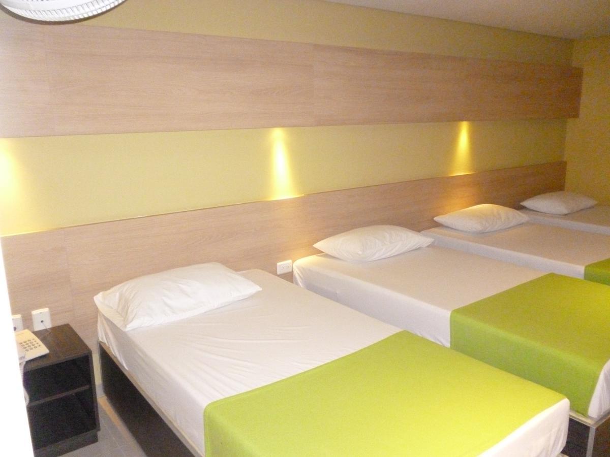 Hotel 56 Avenue Plaza Barranquilla  Bagian luar foto